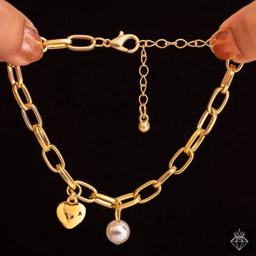 EYRA Bracelet Anti-Tarnish Pearl & Heart Charm (Adjustable Size)