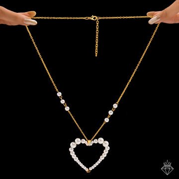 EYRA Necklace Delicate Pearl Hollow Heart