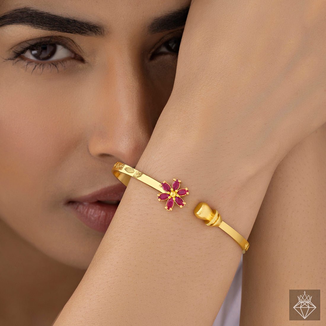 EYRA Bracelet Anti-Tarnish Ruby Flower Bangle (Adjustable Size)