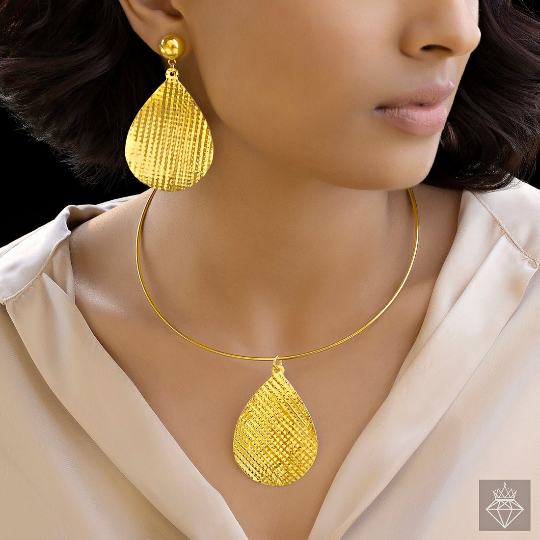 EYRA Necklace Anti-Tarnish Set With Earrings