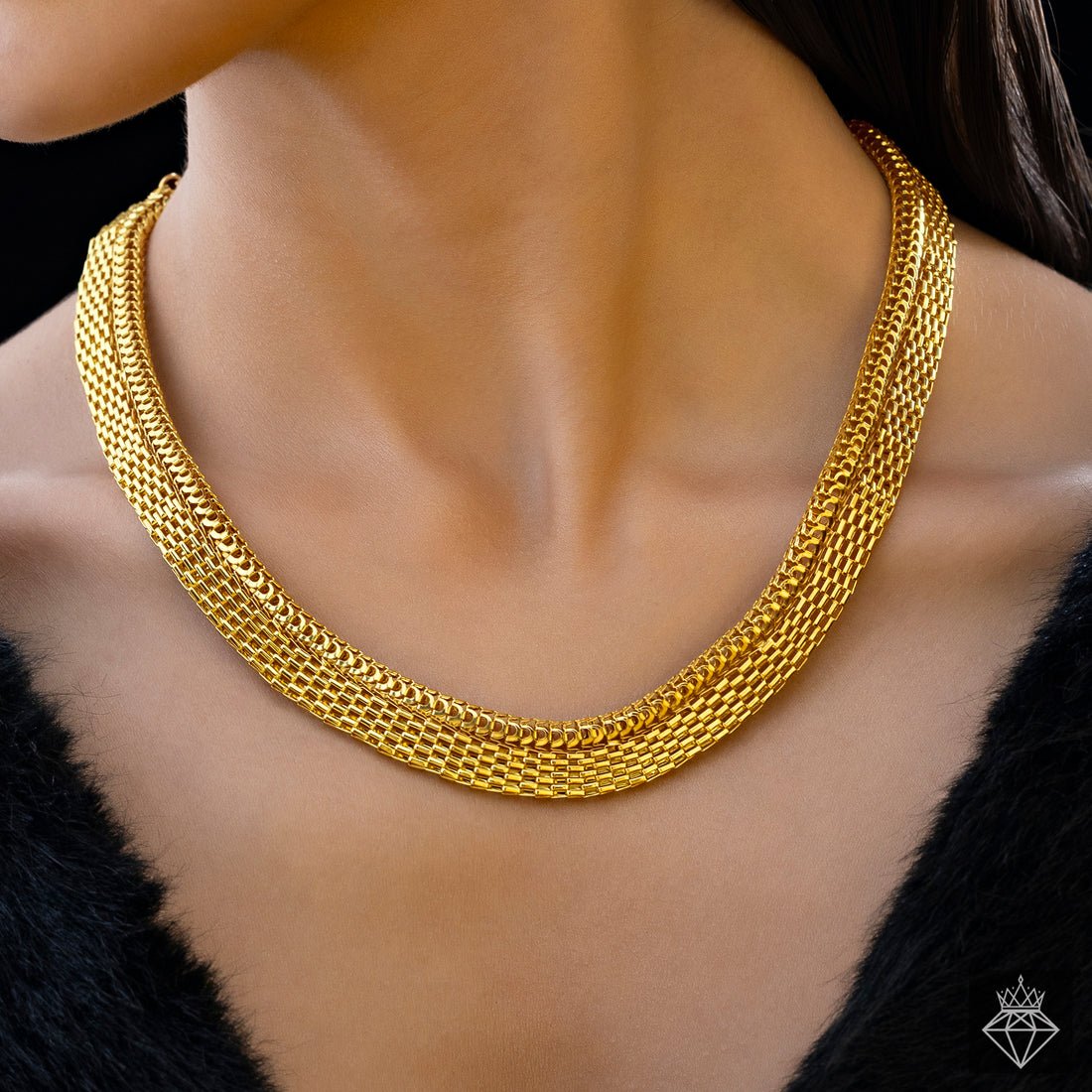 EYRA Necklace Anti-Tarnish Golden Designer Statement Chain