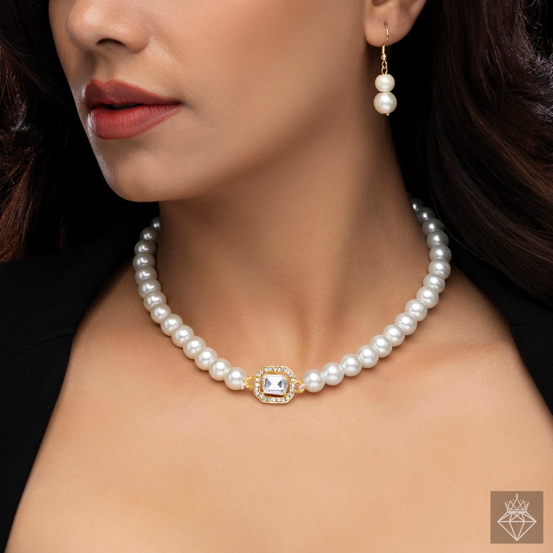EYRA Necklace Anti-Tarnish Crystal Pearl Set With Earrings
