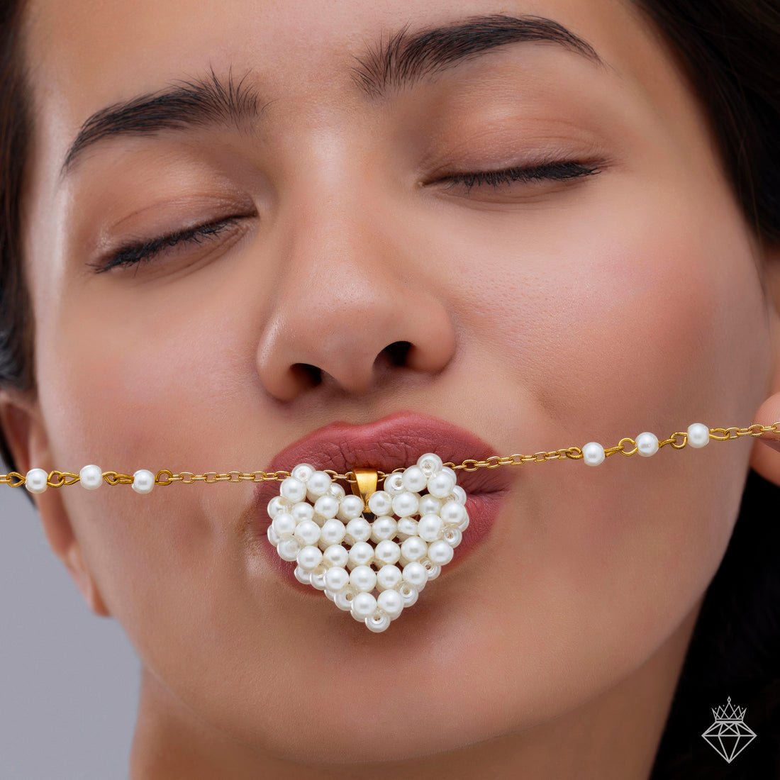 EYRA Necklace Anti-Tarnish Pearl Heart