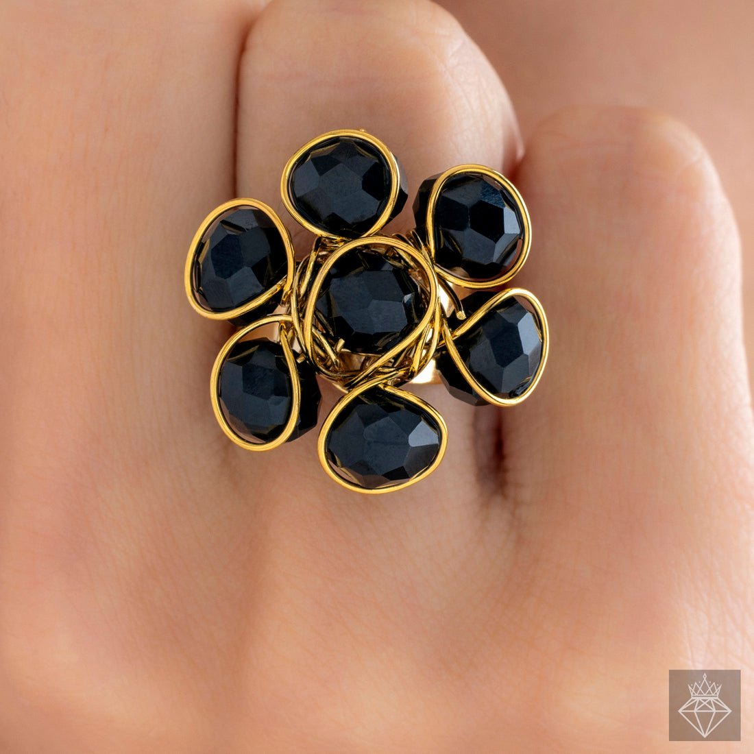 EYRA Ring Alluring Black Crystal Cocktail (Adjustable Size)