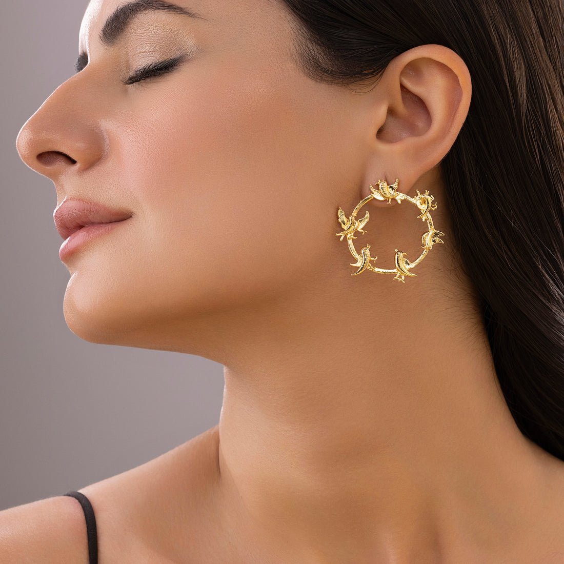 EYRA Earrings Anti-Tarnish Birds Detailing Round Statement Studs