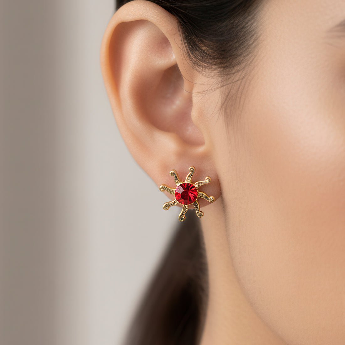EYRA Necklace Anti-Tarnish Miniature Crystal Studded Sun Pendant