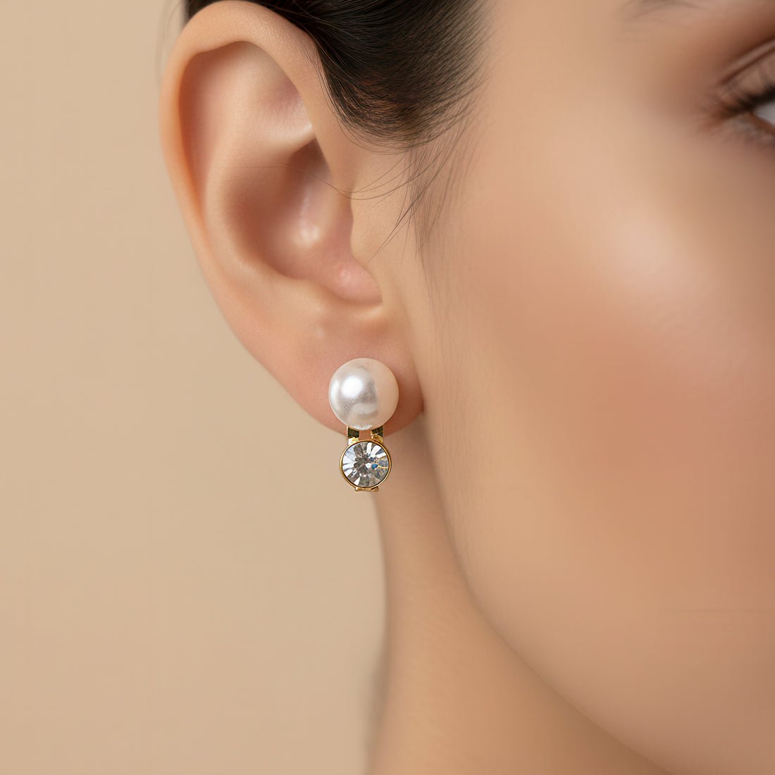 EYRA Necklace Anti-Tarnish Pearl & Crystal Studded Statement Set with Earrings