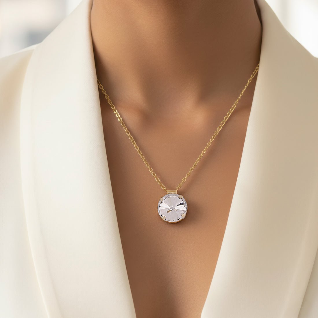 EYRA Necklace Anti-Tarnish Classic Round Cut Crystal Pendant Set