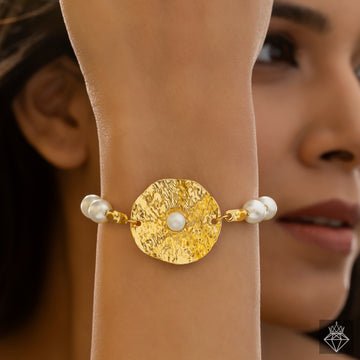EYRA Bracelet Anti-Tarnish Hammered Pearl